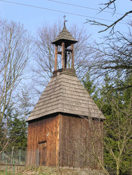dřevěná zvonice